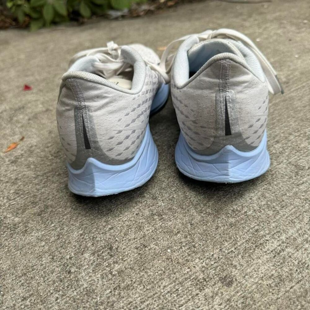 Nike Zoom Pegasus 35 Women's Size 10 Sneaker Running Exercise Lace Up Gym - Picture 7 of 8